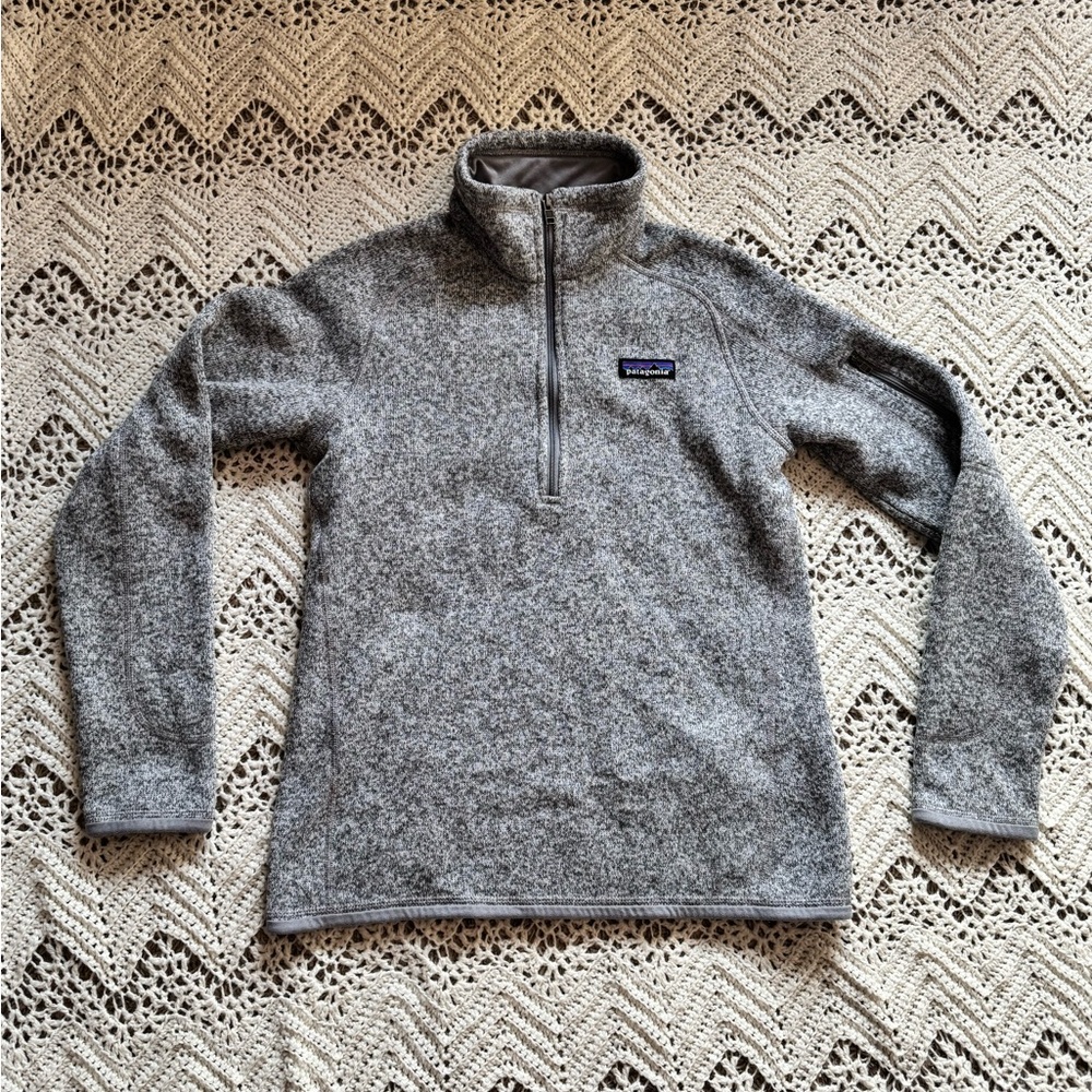 Patagonia Grey Quarter Zip Women's Sweater Size Small Arm Pocket Fleece Lined